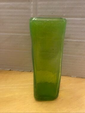 Green art Glass square bubble Vase about 2x6x2
